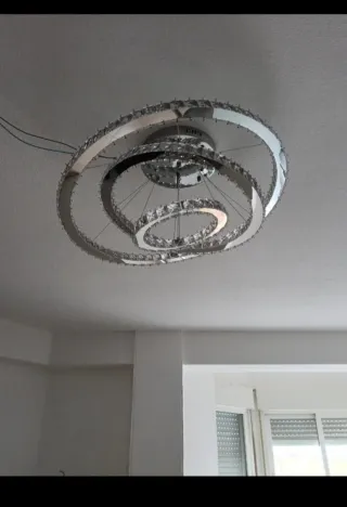 Lámpara de techo moderna plateada