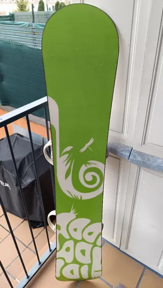 Tabla de Snowboard con Fijaciones