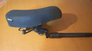 Sillín de patinete eléctrico negro