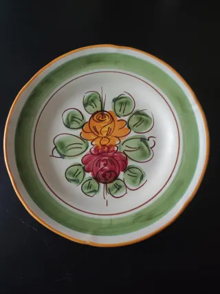 Piatto in ceramica Solimene decorato