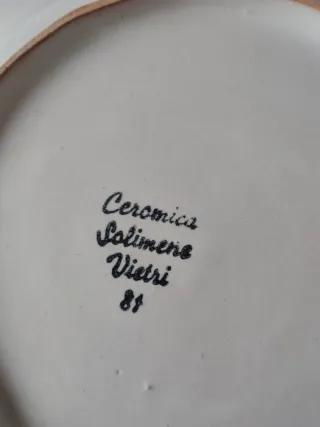 Piatto in ceramica Solimene decorato