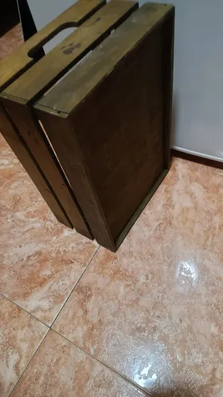 Caja de madera decorativa