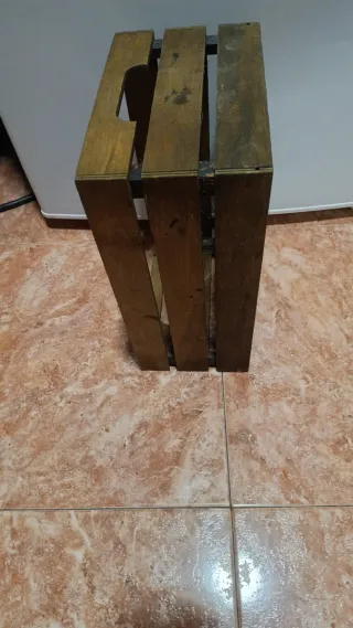 Caja de madera decorativa