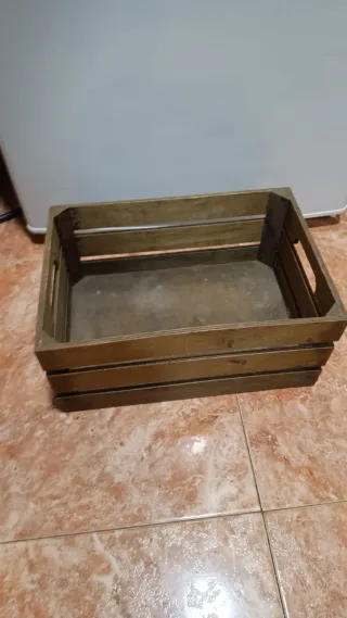 Caja de madera decorativa