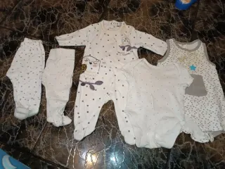 Ropa y calzado bebé hasta 2 años