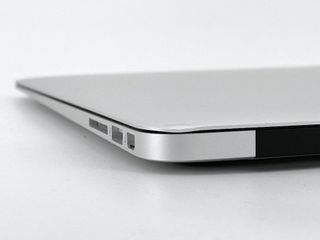 MacBook Air 13" Intel Core i5 1.8GHz 2 núcleos - SSD 256GB - RAM 8GB