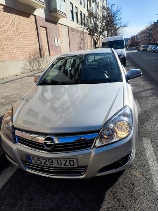 Opel Astra 2010