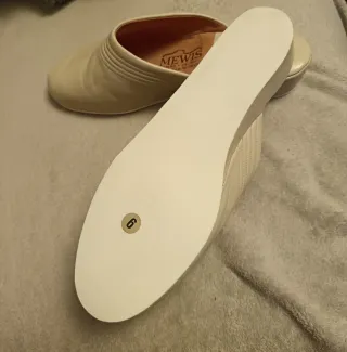 Zapatillas de casa Mewis piel mujer color beig