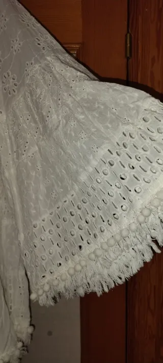 Blusa blanca bordada