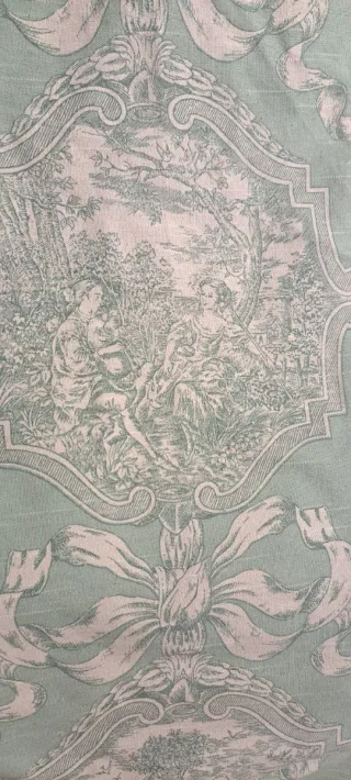 Cortinas verdes y blancas con borla