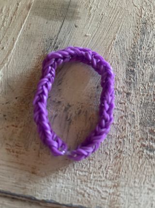 Pulsera de gomitas morada