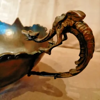 Vassoio antico in bronzo