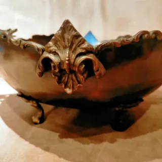 Vassoio antico in bronzo