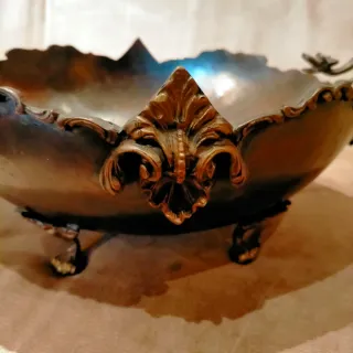 Vassoio antico in bronzo