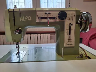 Máquina de coser Alfa Mod 104