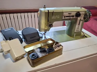 Máquina de coser Alfa Mod 104