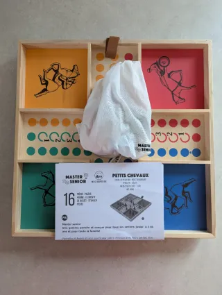 Juego Petits Chevaux madera