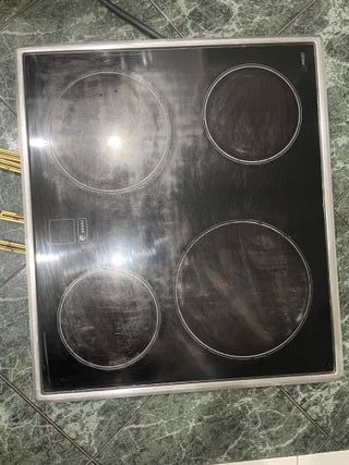 Vitrocerámica Fagor con mandos