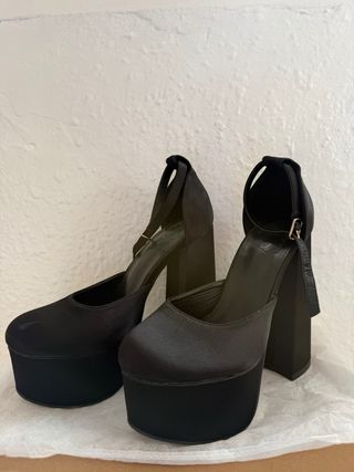 Zapatos de tacón negros plataforma