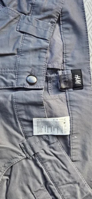 Pantalón cargo gris