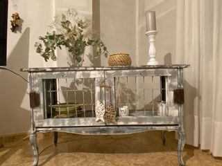 Mesa aparador vintage madera y metal