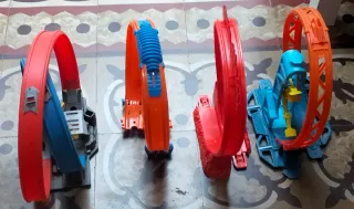 Gran lote Hot Wheels pistas + coches + lanzadores