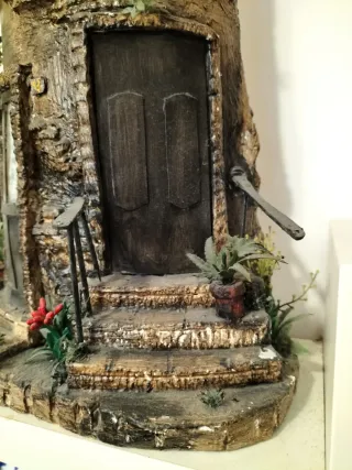 Tegola decorata a mano