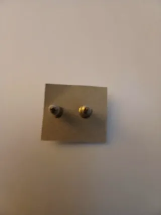 Pendientes cuadrados flor blanco y negro