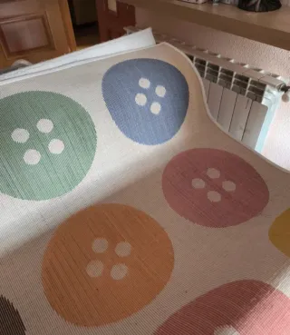 Alfombra Ikea Botones Grandes Multicolor