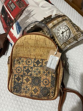 Mochila pequeña de corcho