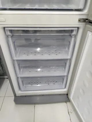 Nevera Samsung Combi Plata