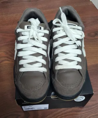 Zapatillas Converse piel unisex marrones y blancas