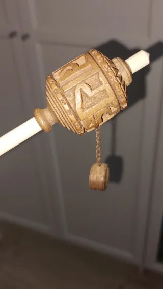 Rueda de oración tibetana madera