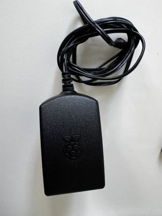 Raspberry Pi Zero V1.3, 32GB SD, Caja, Alimentador