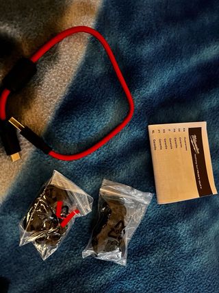 Auricolari Milwaukee L4 RLEPB Bluetooth