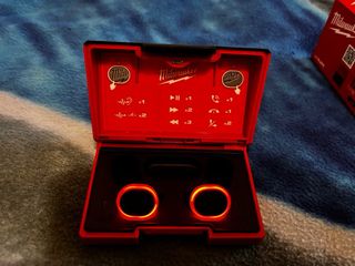 Auricolari Milwaukee L4 RLEPB Bluetooth