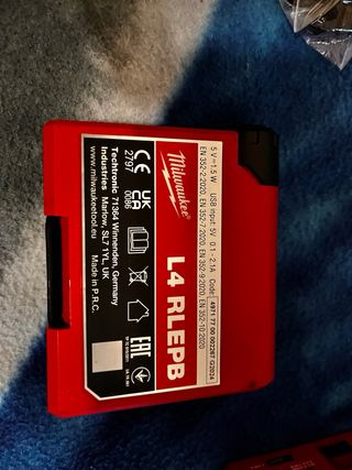 Auricolari Milwaukee L4 RLEPB Bluetooth