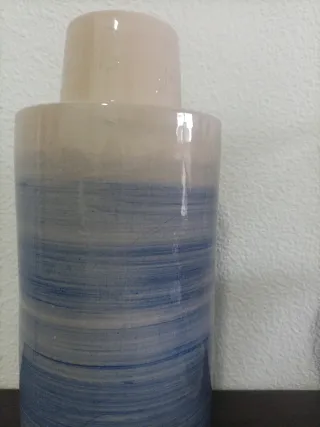 Jarrón grande cerámica y jarrón pequeño cristal