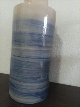 Jarrón grande cerámica y jarrón pequeño cristal