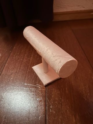 Porta relojes, diademas, pulseras