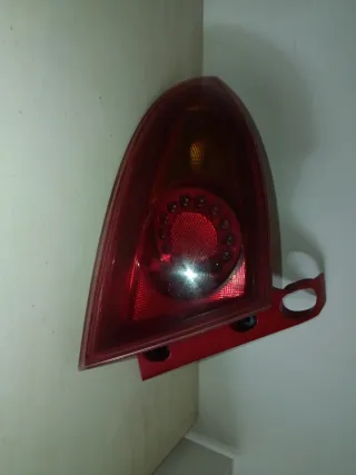 Piloto exterior izquierdo Seat León MK2