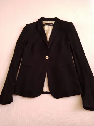 Chaqueta Zara Talla XS Negra