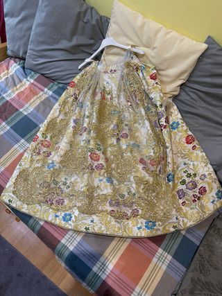 Traje de Fallera Blanco y Dorado