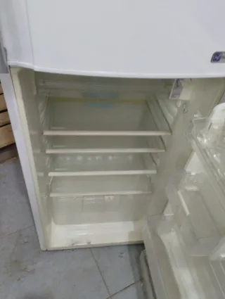 Nevera en buen estado
