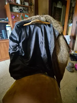 Abrigo de piel marrón