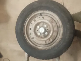 Llanta y neumático de remolque 155/80 R13