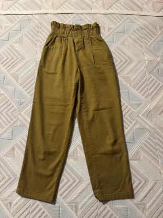 Pantalón verde oliva cintura alta