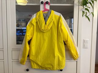 Cortavientos Zara Amarillo talla 11-12 años