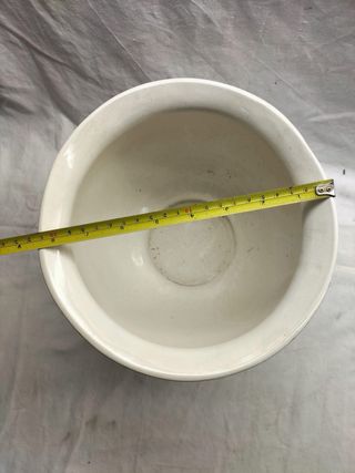 Cachepot em faiança com flores