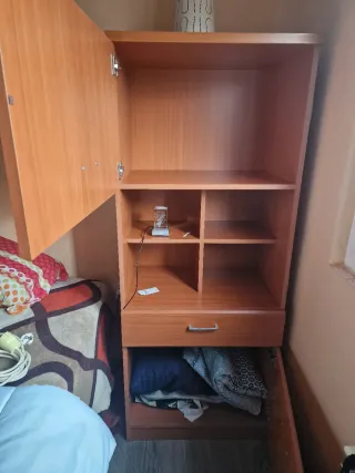 Mueble de salón de madera